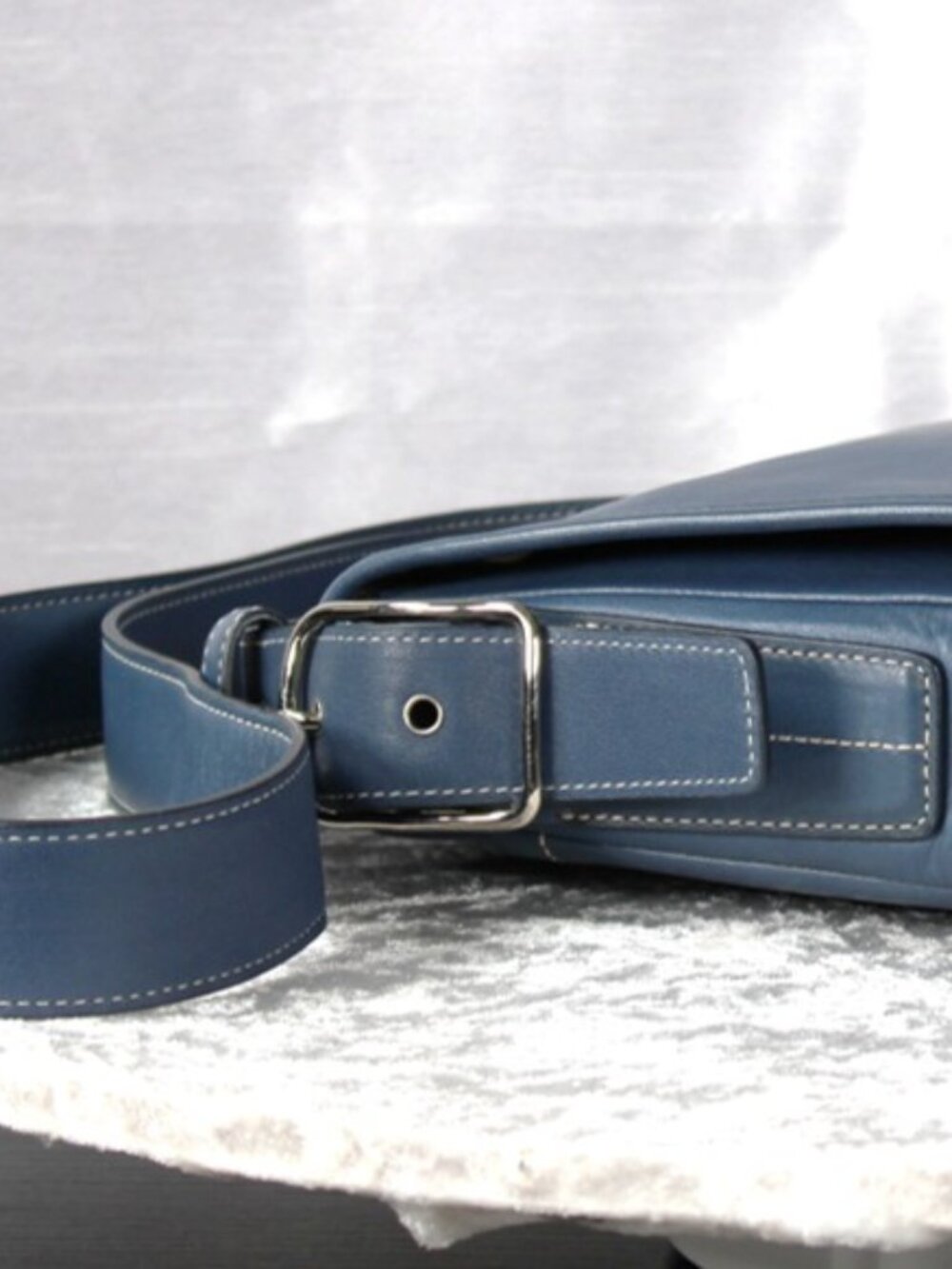 Coach Blue Leather Crossbody Bag Flap Messenger Adjustable Strap Classic - Picture 5 of 8